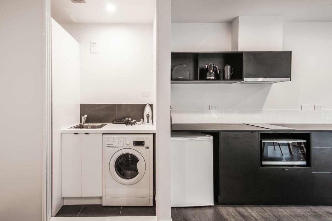 Change Overnight Launceston Bagian luar foto