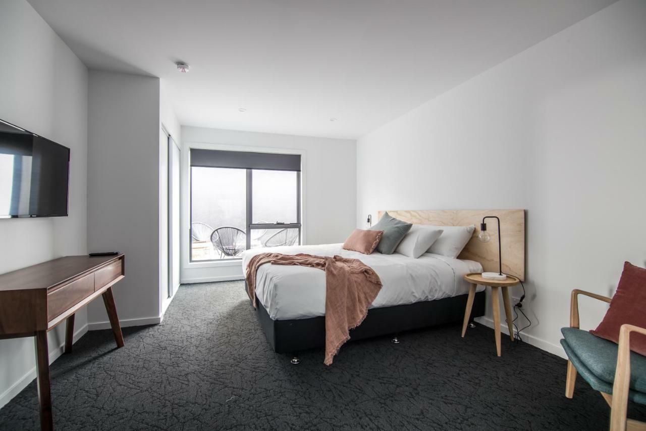 Change Overnight Launceston Bagian luar foto